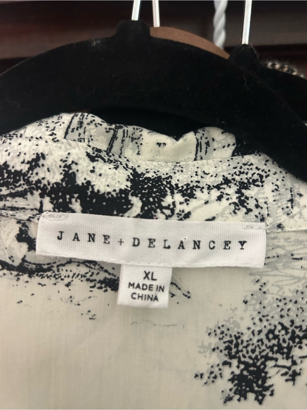 Jane + Delancey Horse Equestrian Toile Button Down Blouse XL - Picture 13 of 13